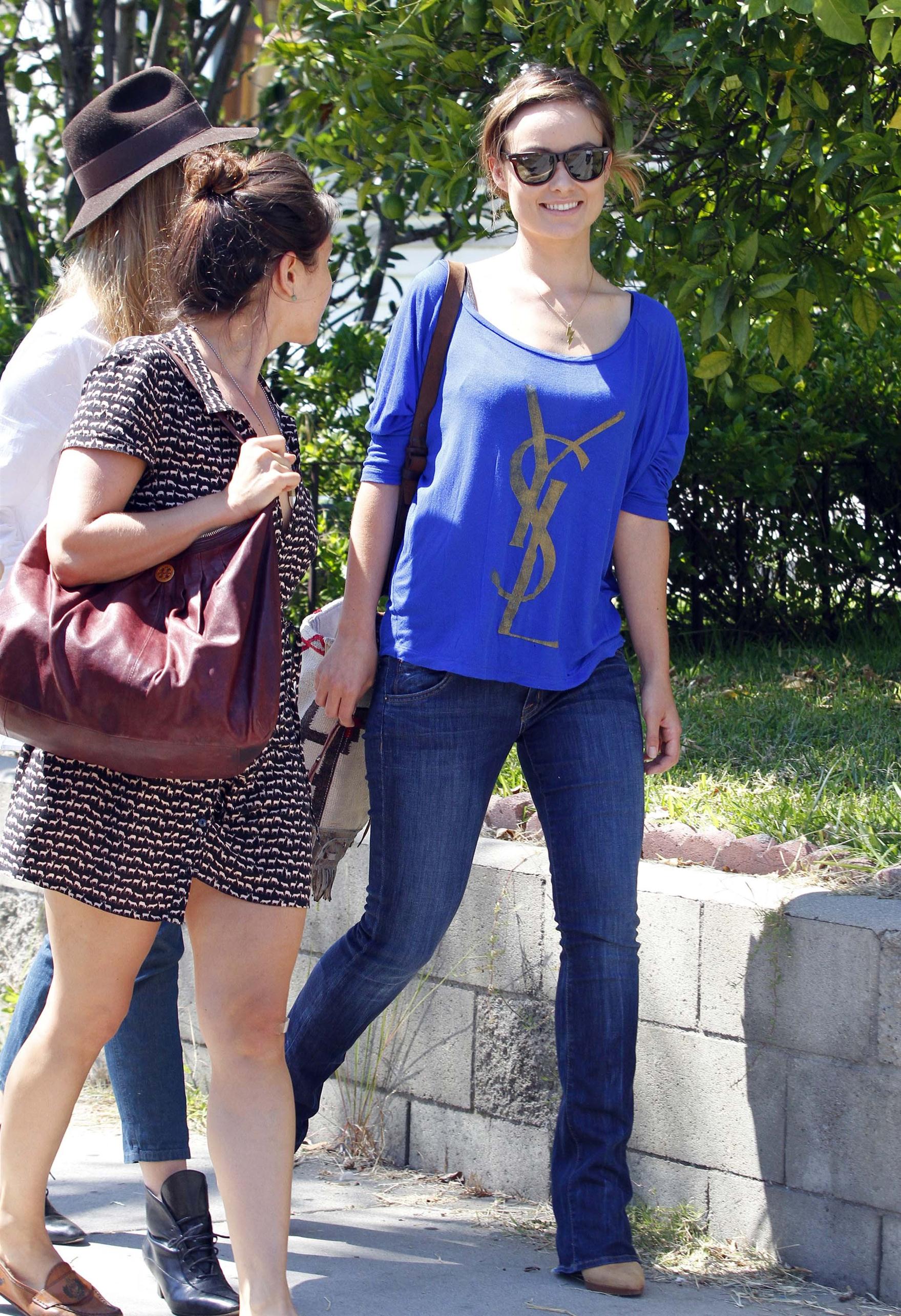 Olivia Wilde goes for lunch with friends in Los Feliz | Picture 64461